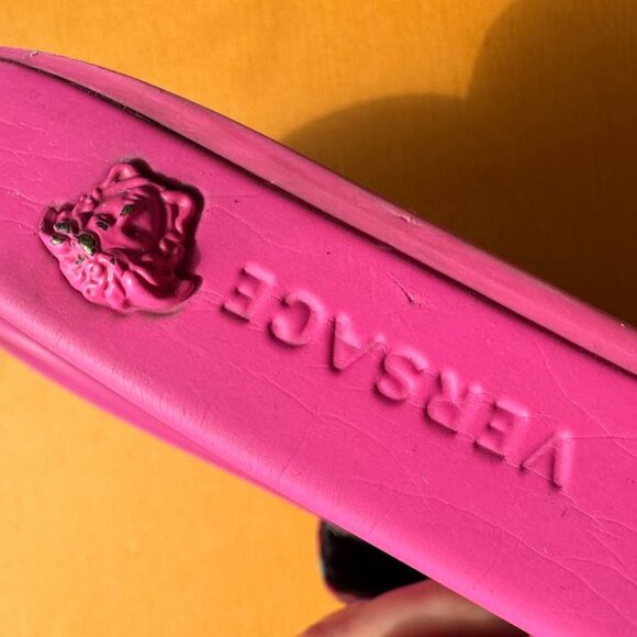 Authentic Versace Pink Baroque Medusa Head Slides - Bold & Stylish - Picture 4 of 12